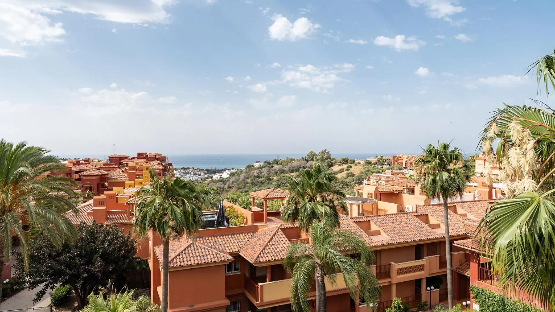 マルベーリャDuplex Penthouse With Terrace & Sea Viewsアパートメント スペイン